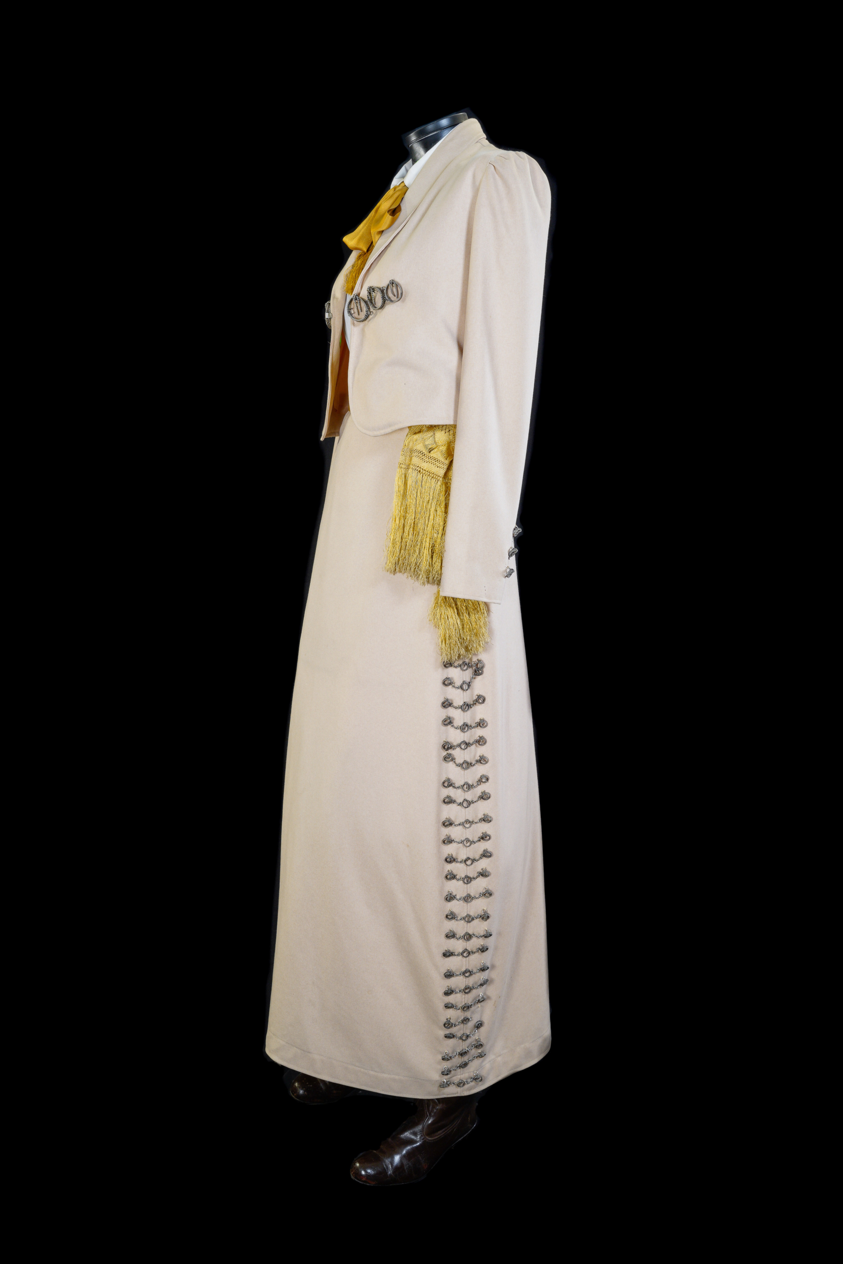 Charro kadın kostümü, bej rengi
